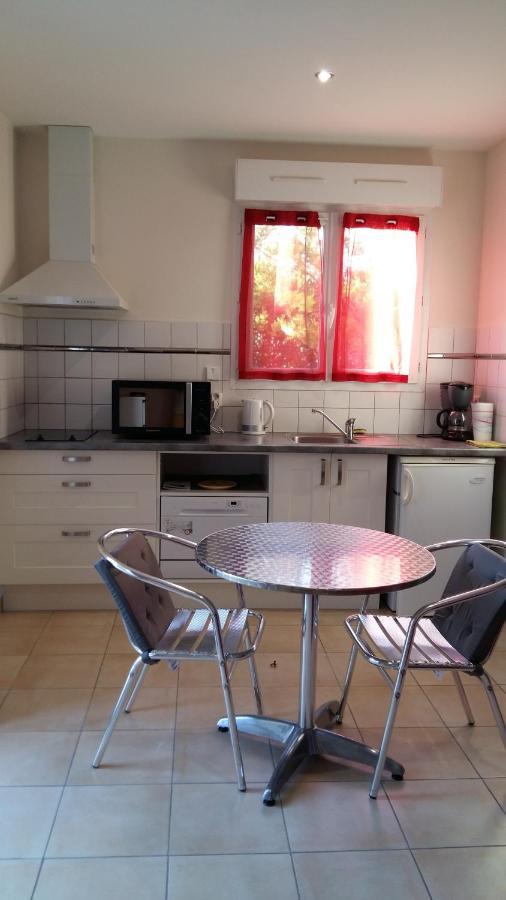 Bed and Breakfast Au Bon Penequet Pujaut Екстер'єр фото