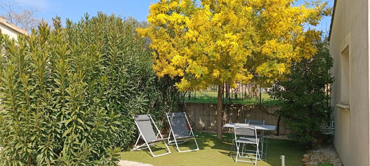 Bed and Breakfast Au Bon Penequet Pujaut Екстер'єр фото
